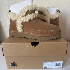 UGG Tan Ankle Boots with Cream Fur